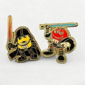 Vintage M&M's Star Wars Luke Skywalker & Darth Vader Gold Tone Pin Tac Lot of 2